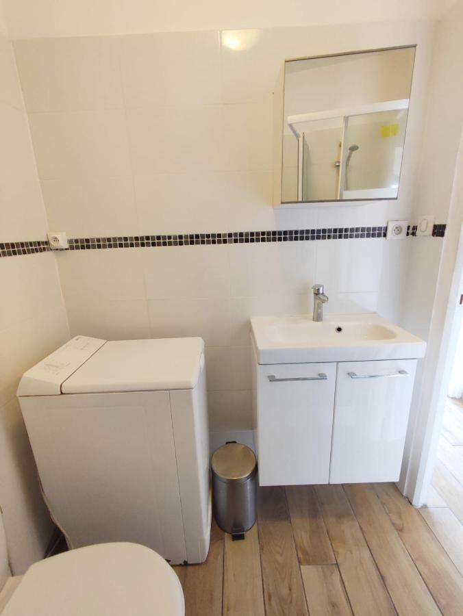 Beau Studio A 1 Minute De La Plage Canet-en-Roussillon Exterior photo